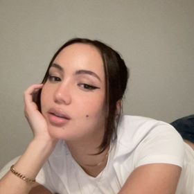 A M
