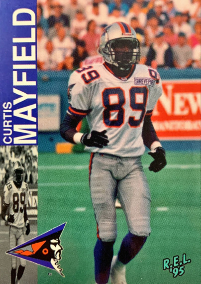 Curis Mayfield had a 6-year CFL career, playing 92 games & scoring 35% of his 266 points with the American expansion Posse & Pirates. 4 seasons with Riders. 1992 #WLAF alum with Frankfurt Galaxy. 
Curtis Mayfield #ShreveportPirates - 1995 R.E.L. #CFL #216 
#CFLUSACards #TradingCards #Football