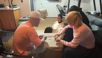 Perdedor tiene su PENITENCIA. manotazo parte 5