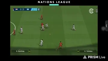 XAVI SIMONS GOL