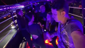 4K IRL EN BUS VIP