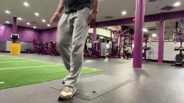 LIL DURK STRETCHES EXTRA GOOD AT GYM