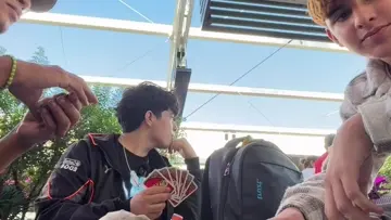 hay que ser discretos/ Zavala