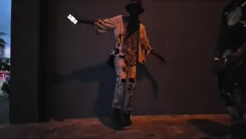 KICK MODE ACTIVATED!