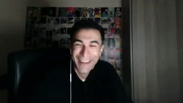 parasız erkeği sadece annesi sever