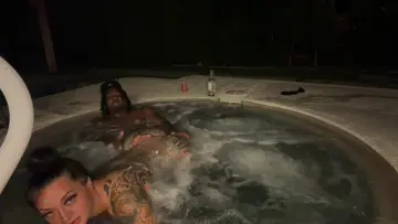 Kbandz loaded lmaooo with baddie in pool