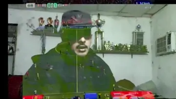 intentando que se vea el partido jaja