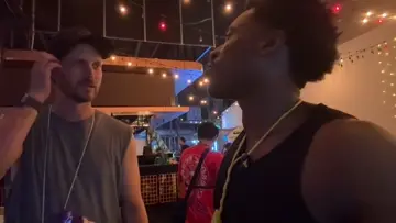 Tazo drops some Robcdee lore