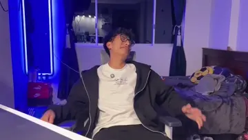 Yo dándole consejos ami real cuando estoy boracho