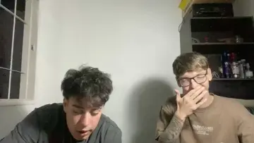 TRAIGANME UN PUCHO Q LO RE PRENDO