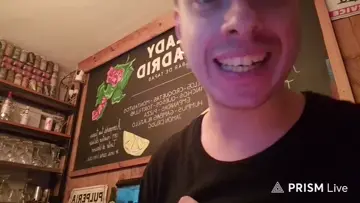Mensaje subliminal? QUE MANNNNNDANNNNN?