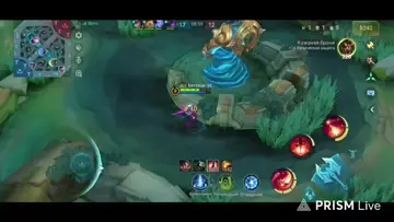Ult 4. Stun 4. But team wants to feed