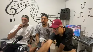 Seba toma de todos los vasos