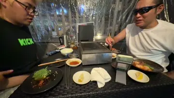 下ネタ中に店員が来る