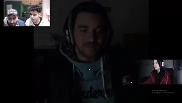 she likes him
