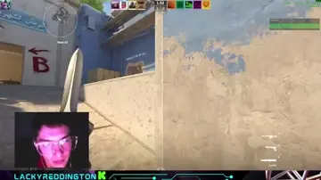 joga muito (tira la pistol y la m4 xd)