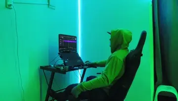 soltandole mi nuevo tema fugitivo produce