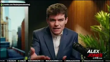 3 Fuentes: Sneako Muslim situation-KIRK-Iz Us