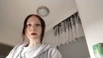 nella säikäyttää
