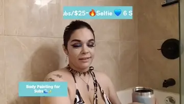 Cozy gets Weeeet 💦 Feat. Giggles 🤭