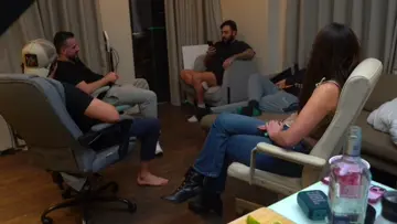 lo menos