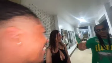 Dont play about getting her food