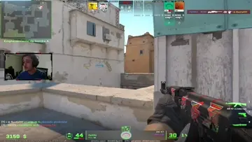 MI AMIGO QUE JUEGA HACE 3 MESES