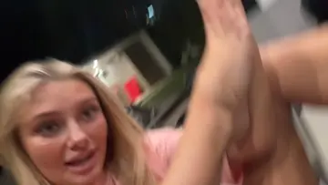 ELLIE ENJOYS TAKING SHANGELS GLIZZY