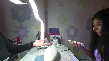 yoci gets surprised with her dream nails 
