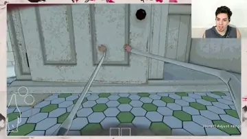 Ah! un viejo en pelotas :O