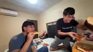 usando baños publicos 