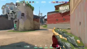 QUEEEE