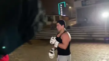 JORDAN VENGO A PAY