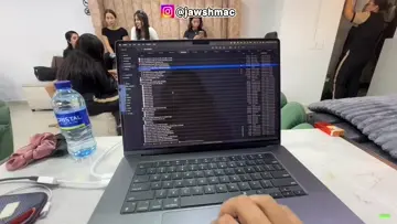showing live stream clips from claude