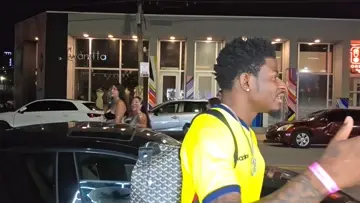 C3 RUNS INTO T Dot Jackson