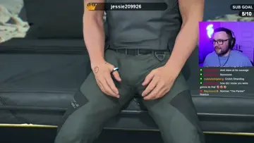 hes packing