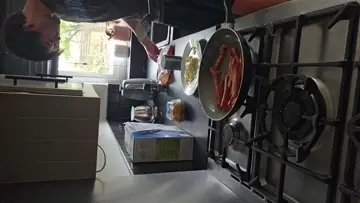 HOW TO COOK SWET POTATO IN A PAN :)