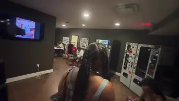 WALKING INTO THE PERFORMANCE 