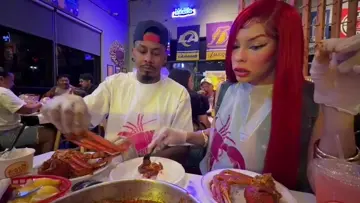 LailaV Gets Hot bcus it came with 2 potatoes🤣