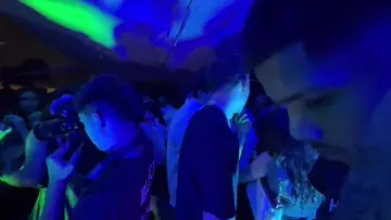 she wiped bro mouth