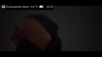 AUTO AJAA PÄÄLLE