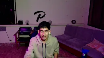 una patada a la silla