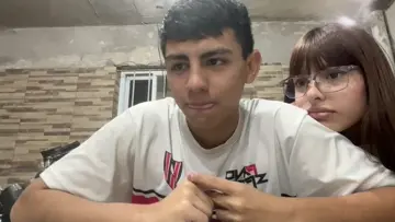 cam nair da clases online?