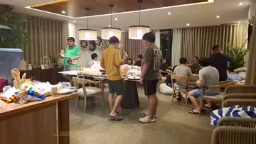 BADONG, NAHULING DI MAKA UPO SA HIGH CHAIR