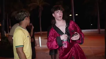 Nate getting mogged