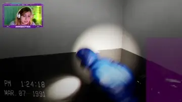 bruta ciega sordo muda y con todo en los backroom