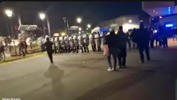 distubios en las afueras del hotel del oncecaldas