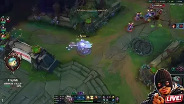 ahri came in clutch with the hidden sneak attack