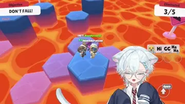W Maple Clutch
