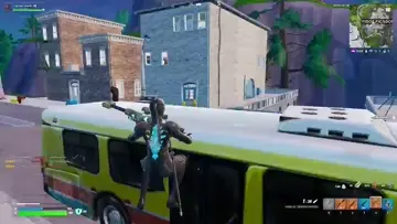 jugando solo el man